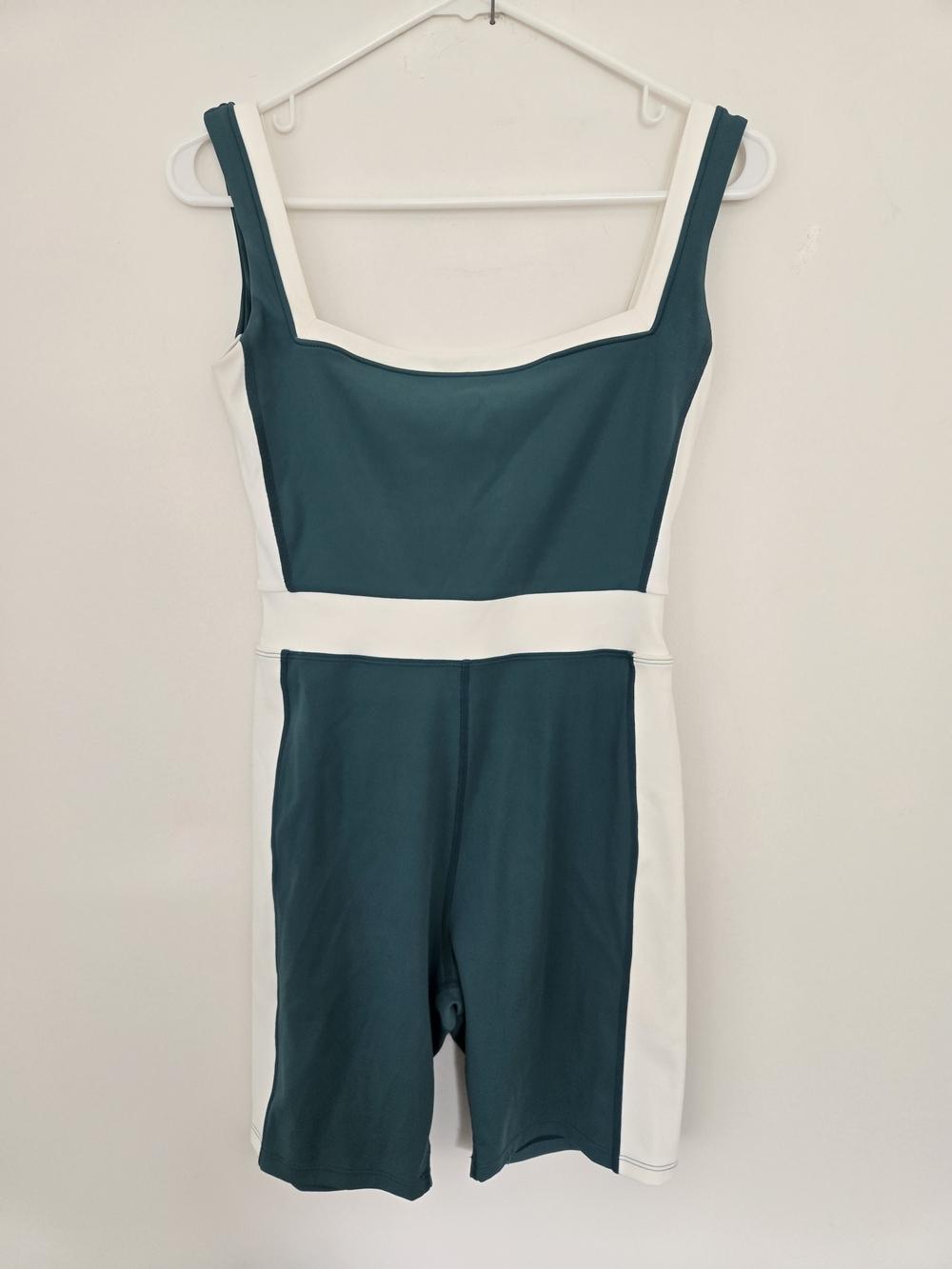 yllw Women’s Teal and White Colorblock Jumpsuit Athleasure Athletic Preppy Large